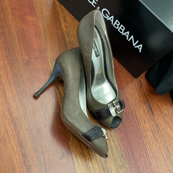 Beautiful open toe heels - Picture 6 of 8